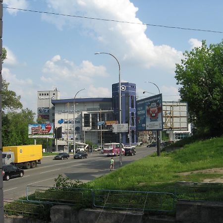 Apartment Near The Central Railway Station Kiew Exterior foto