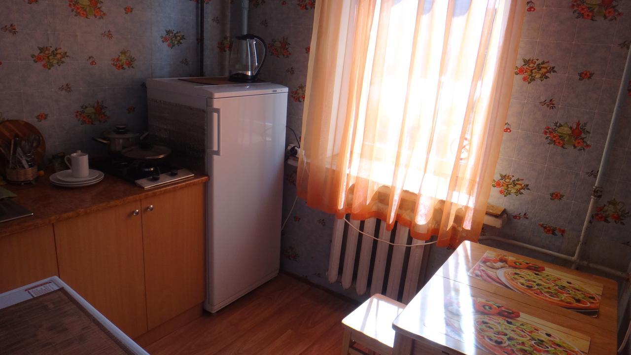 Apartment Near The Central Railway Station Kiew Exterior foto