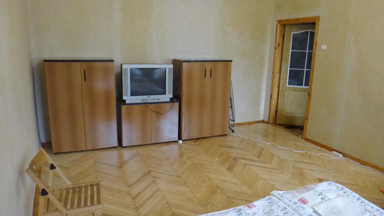 Apartment Near The Central Railway Station Kiew Exterior foto
